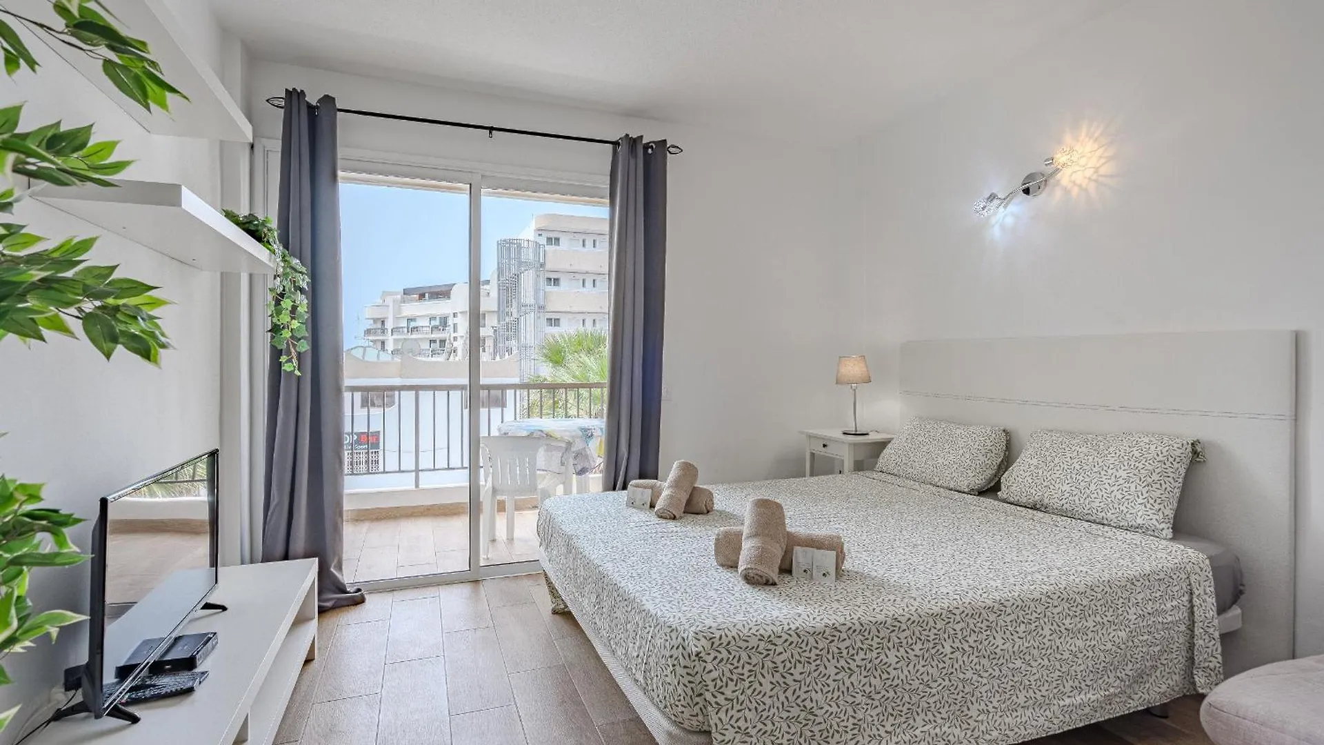 Apartamentos En El Dorado Playa de las Americas  Apartment Playa de las Americas (Tenerife)